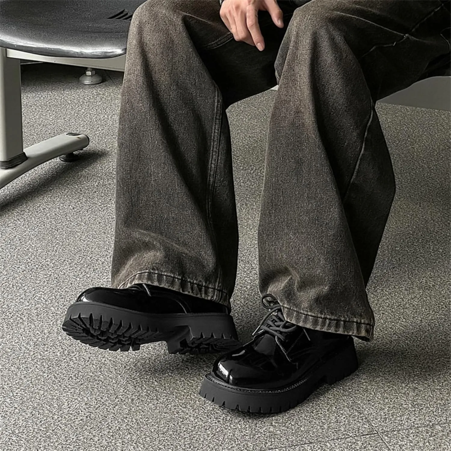 Mens Patent Leather Lace-Up Platform Dress Oxfords Shoes Casual Round Toe Non Slip Derby Shoes for Formal Business Wedding