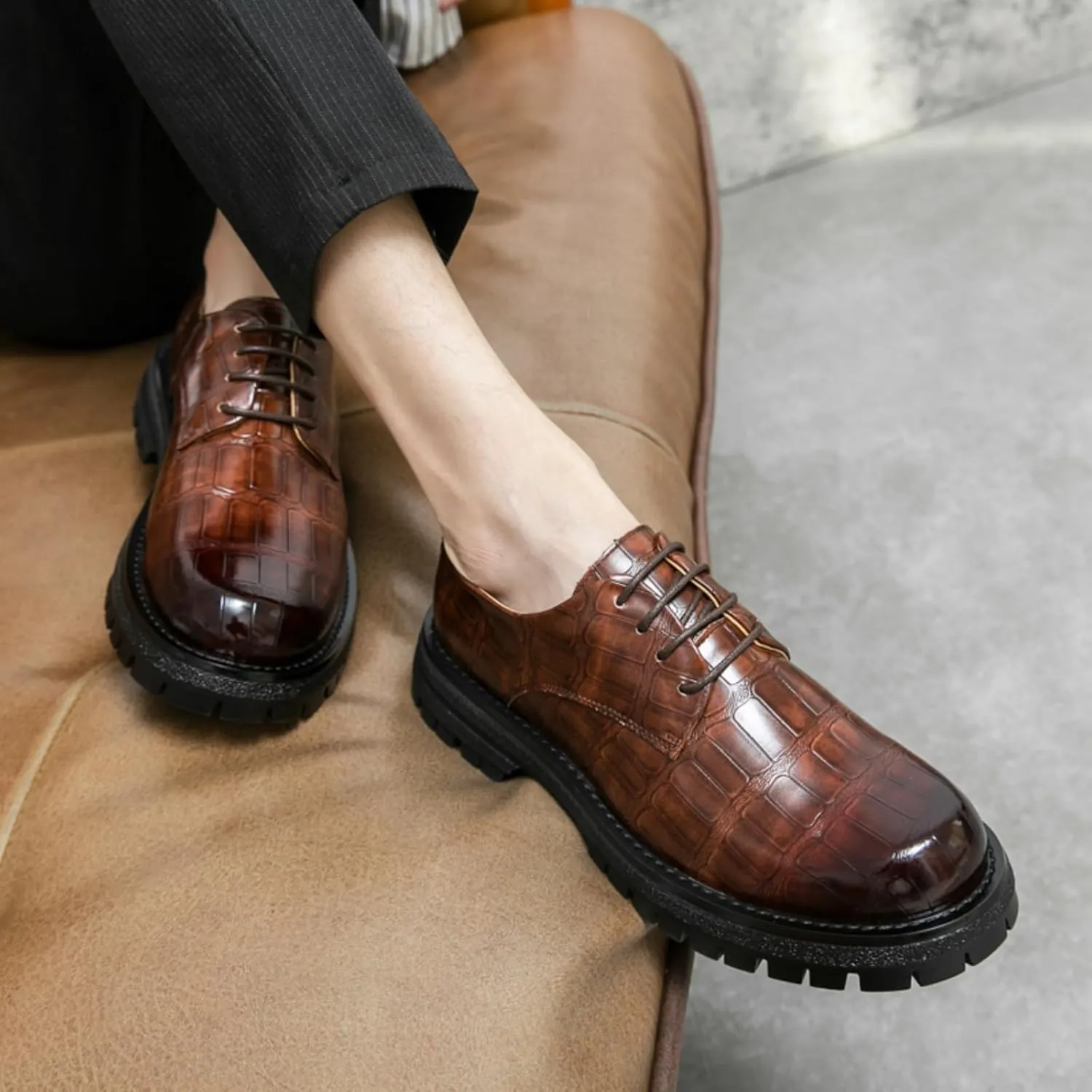 Mens Retro Stone Grain Patent Leather Lace Up Platform Dress Oxfords Shoes Low Top Non-Slip Chunky Dreby Shoes for Formal Business Wedding